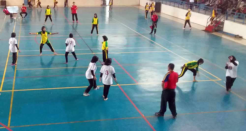 Bola Volly & Permainan Tradisional